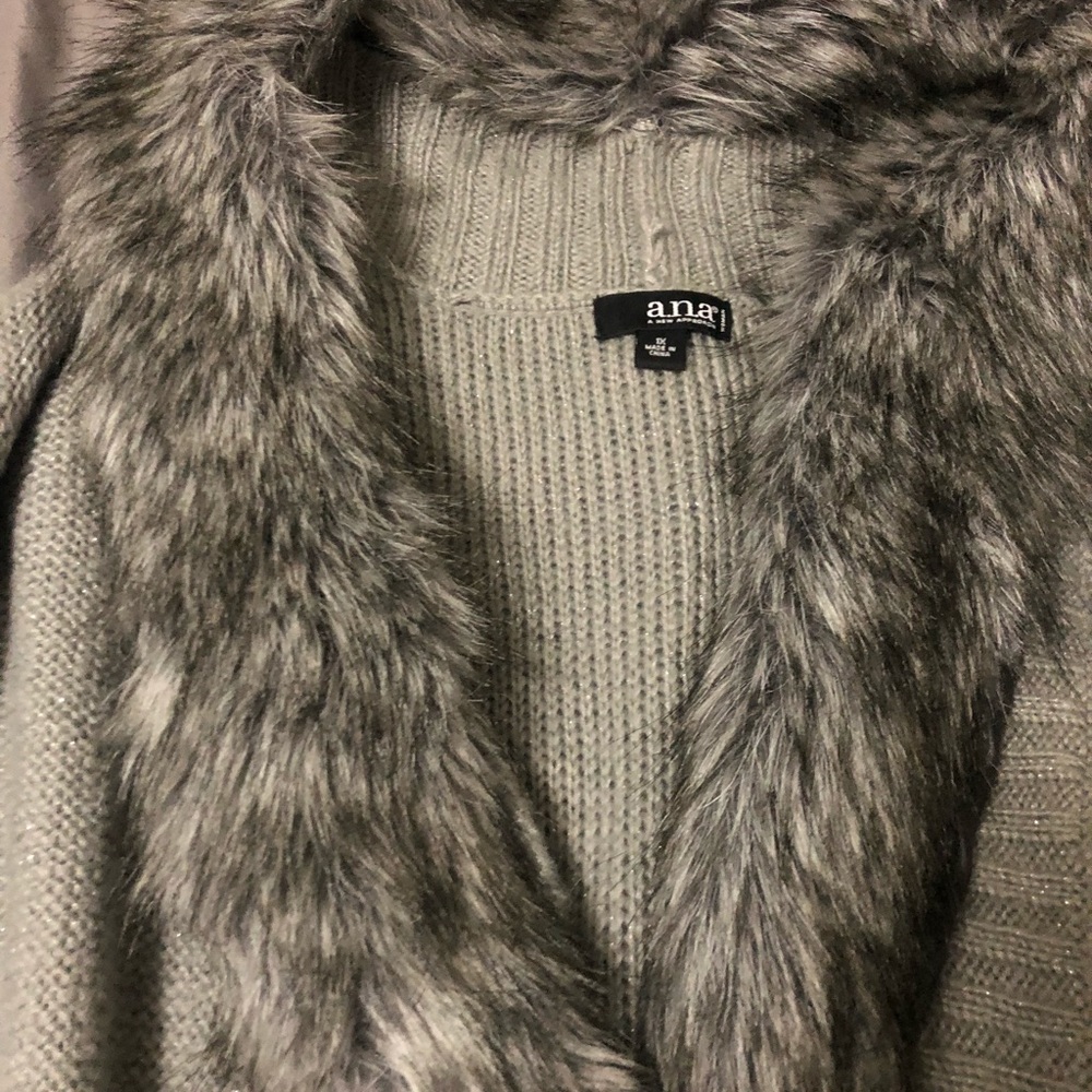 Cardigan - Picture 3 of 5